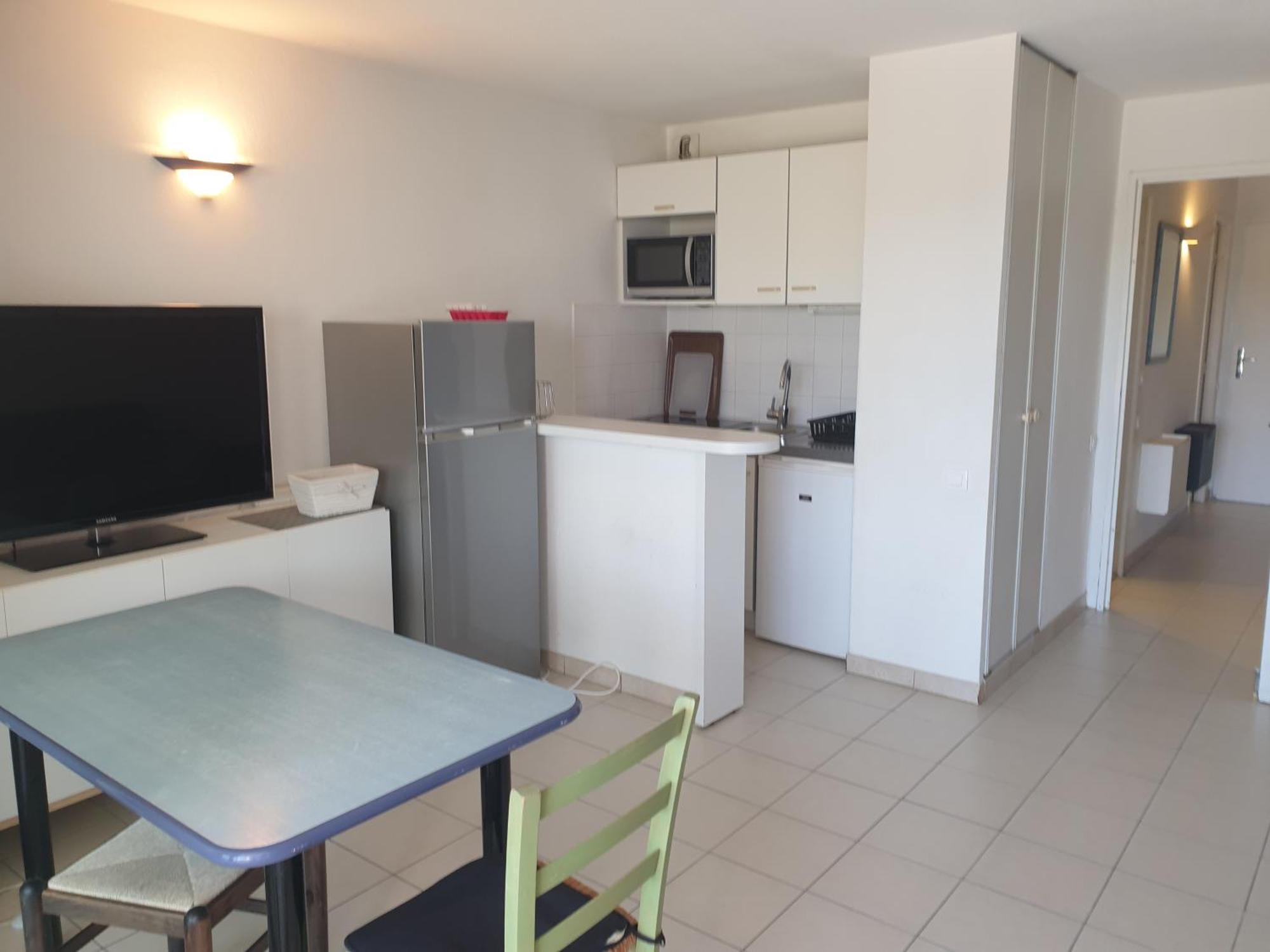 Apartment Les Marines De *